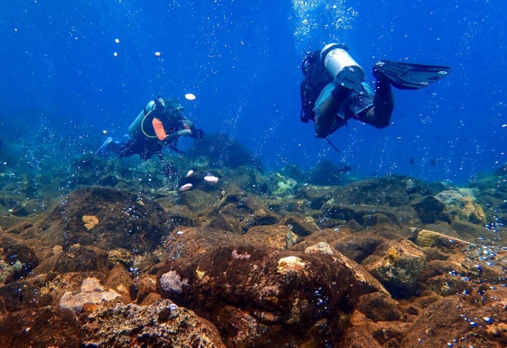 diving volcano indonesia